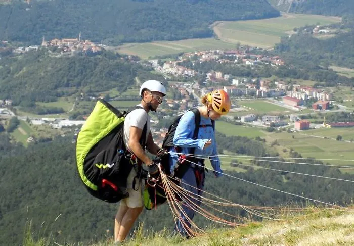 Antonia & Arian アパート Roč